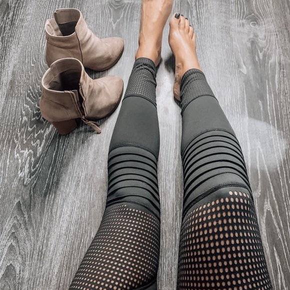 Moto sz 6-8 ZYIA - brand new - Picture 2 of 3